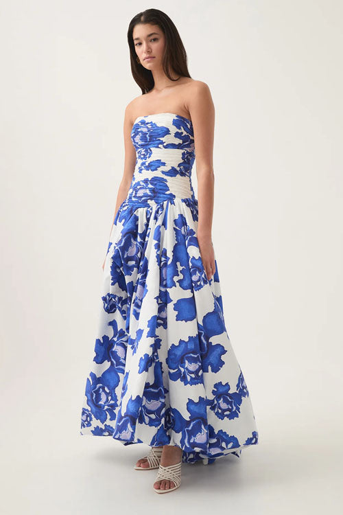 Rowangirl   Fashionable Slit Sleeveless Long Dress