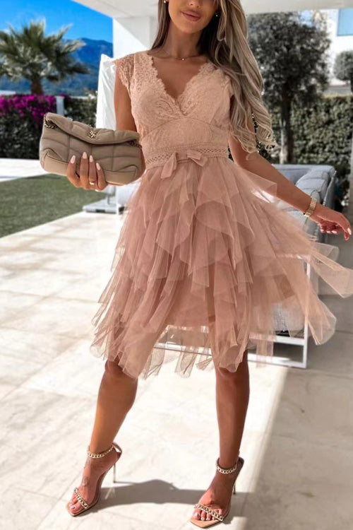 Rowangirl Chic Solid Lace V Neck Sleeveless Lace Up Dress